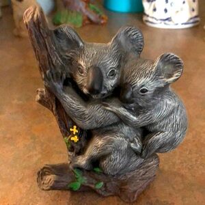 Koala and baby in grey